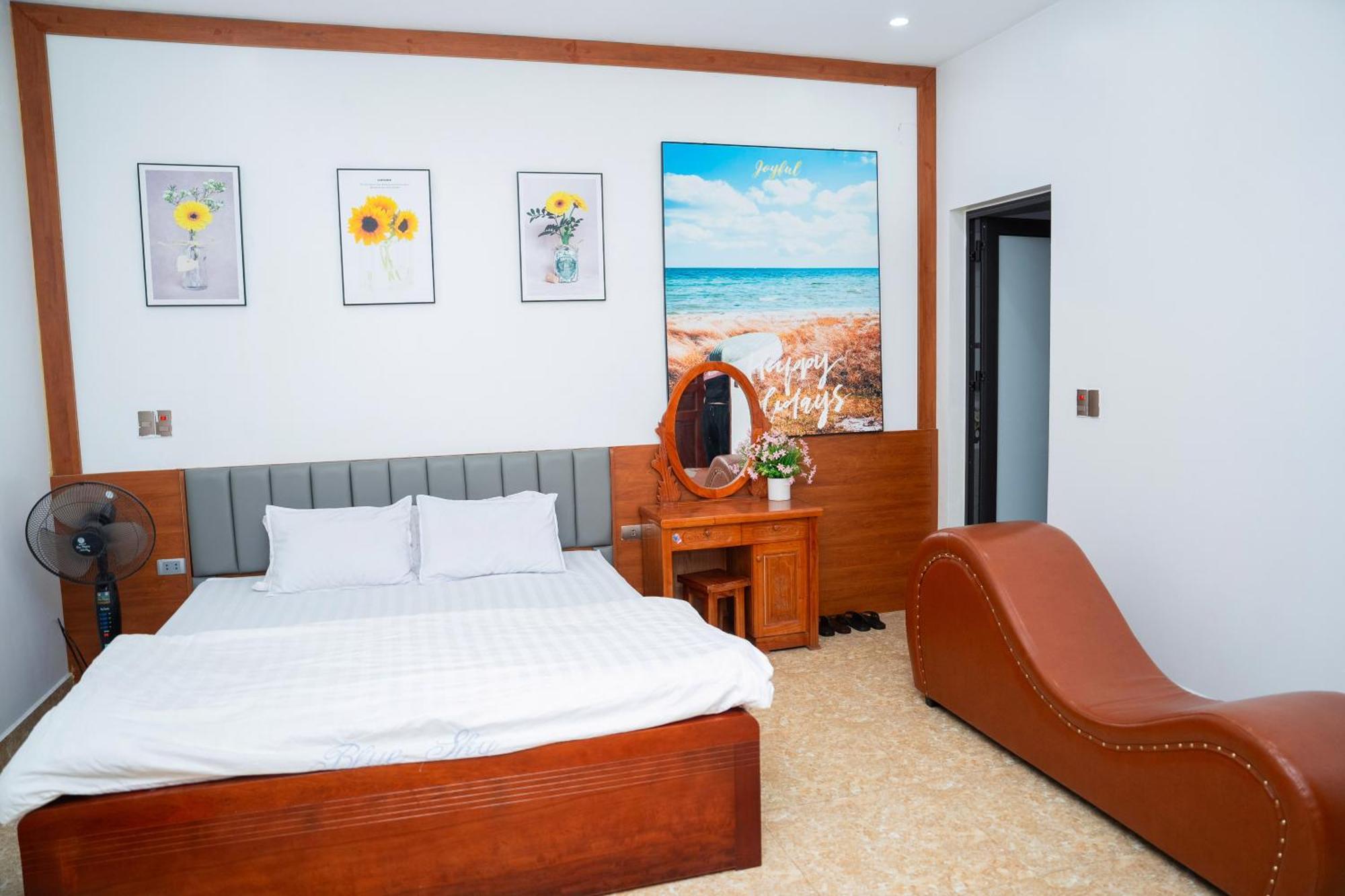 Phuong Hoa Hotel Uong Bi Eksteriør billede