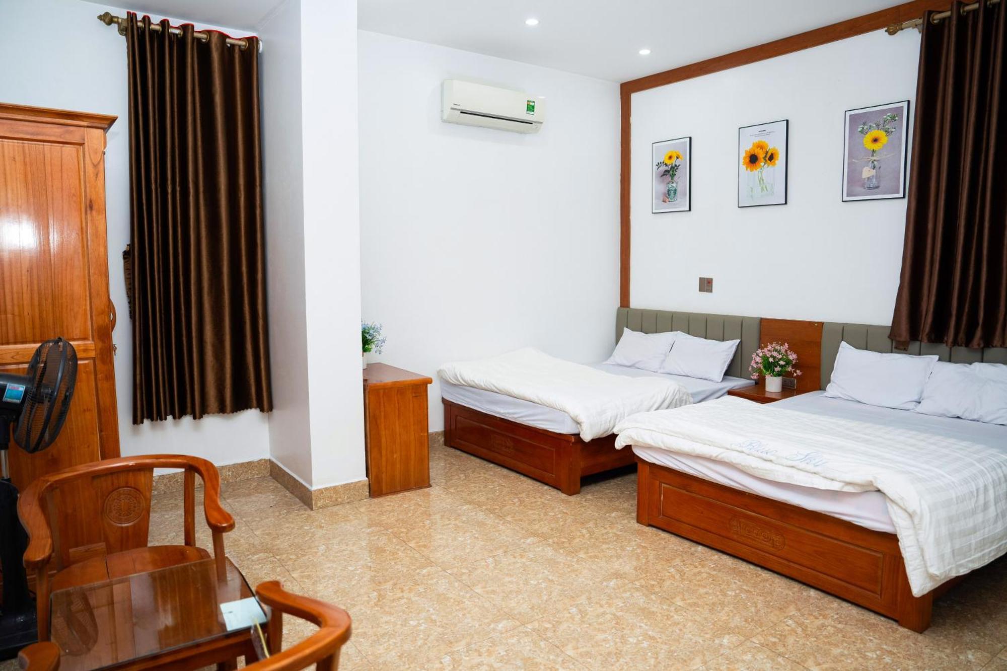 Phuong Hoa Hotel Uong Bi Eksteriør billede